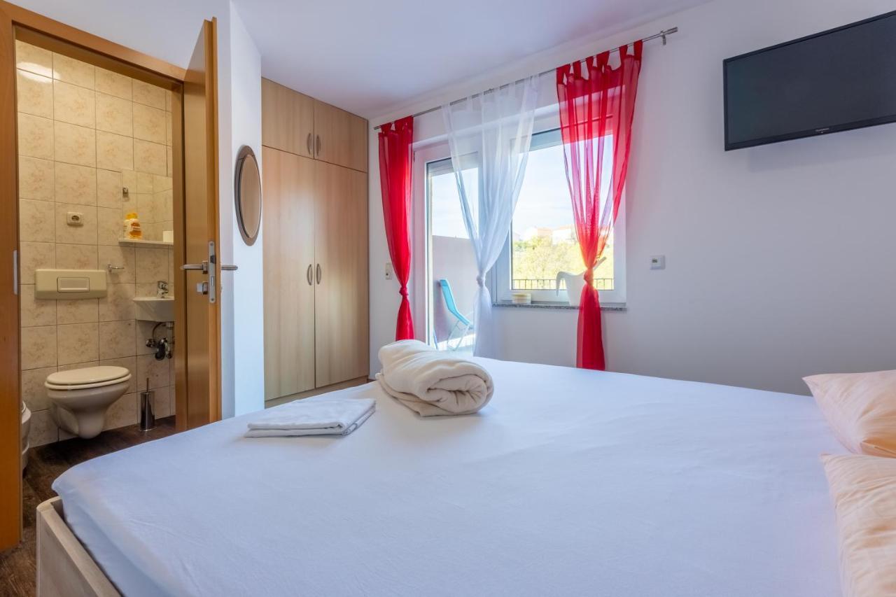 Rimac Apartment And Rooms Novi Vinodolski Dış mekan fotoğraf